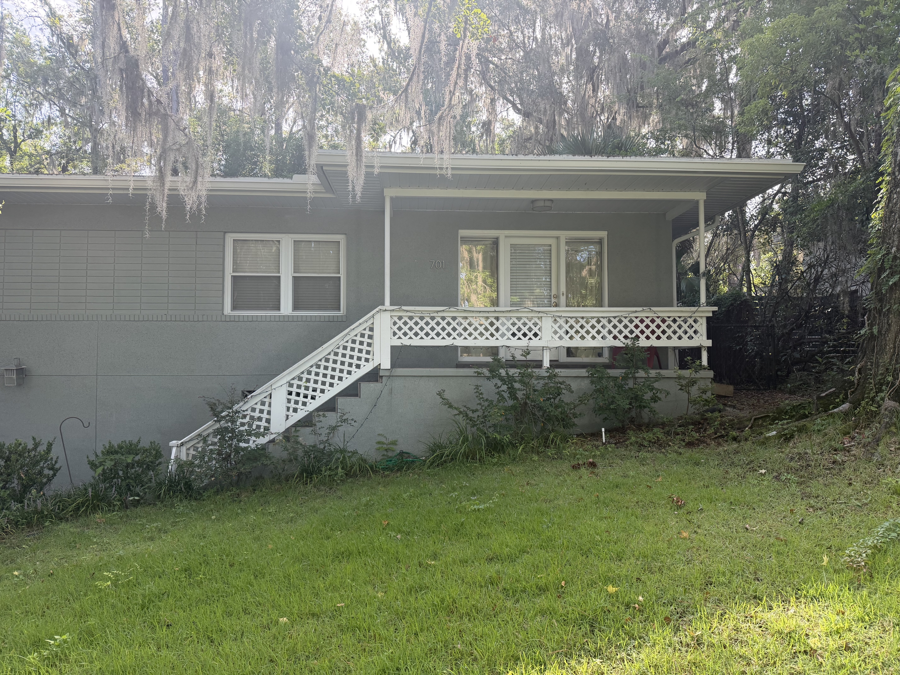701 Southwest 28 Street