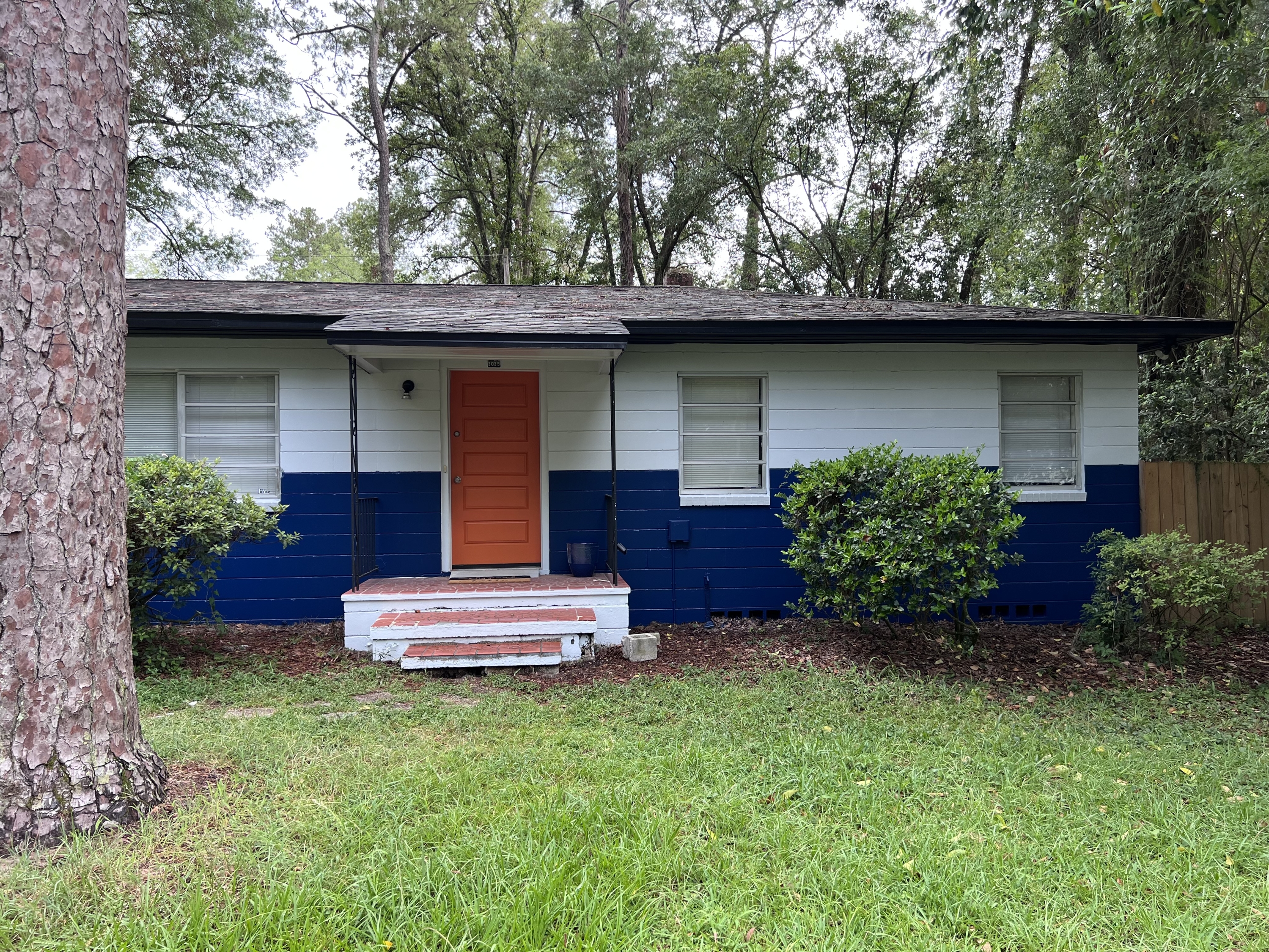 3035 West University Avenue NEW
